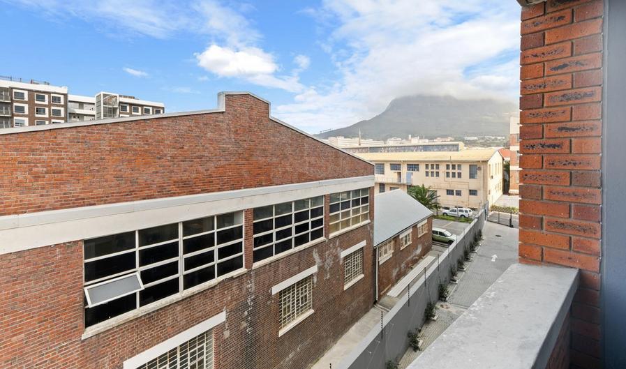 2 Bedroom Property for Sale in Observatory Western Cape